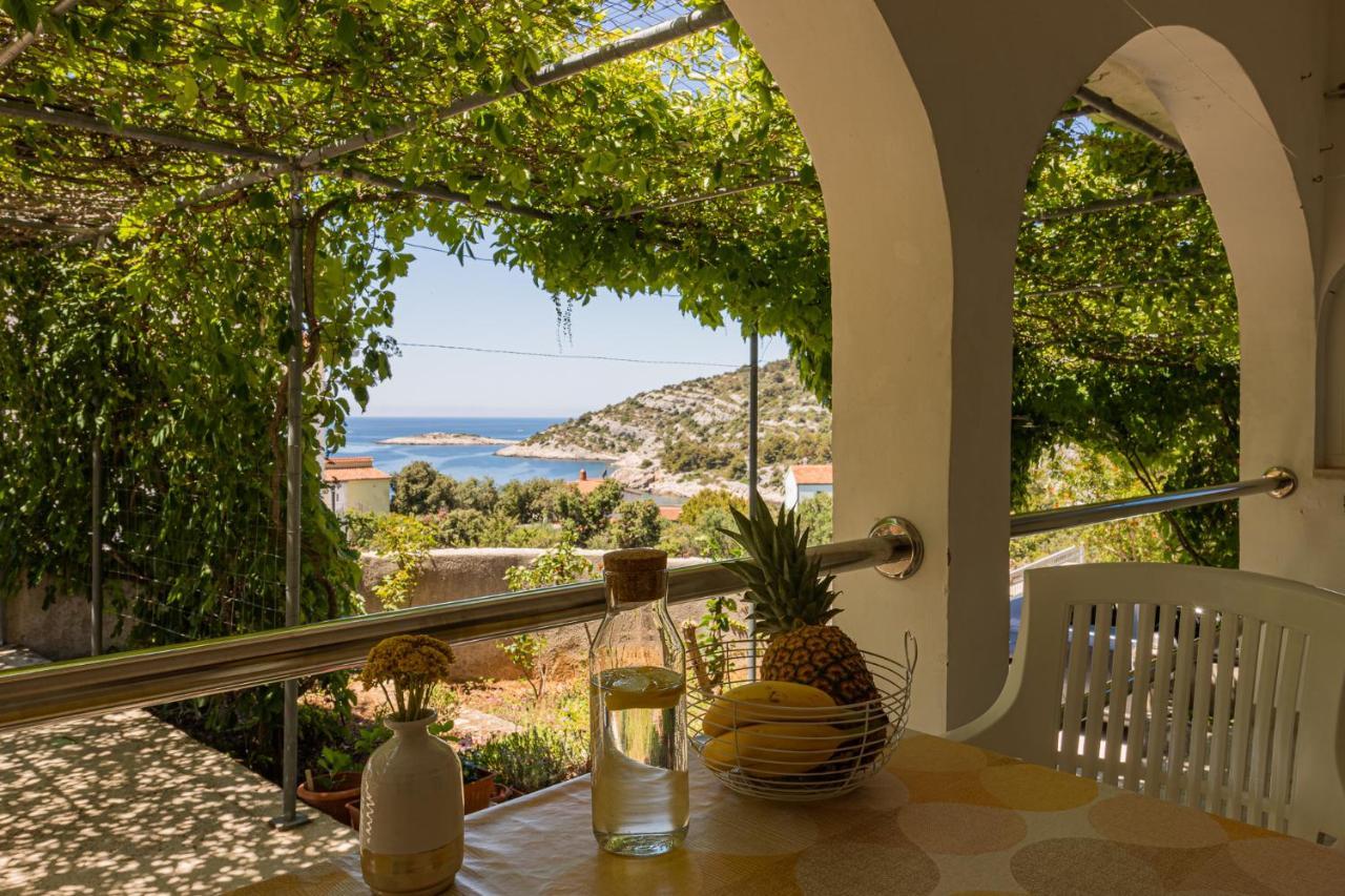 Apartmani Mares Razanj Luaran gambar